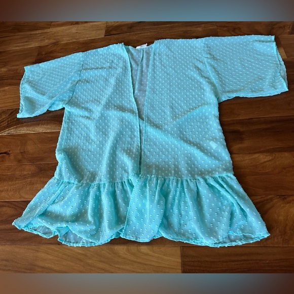 1.4.3 by Line Up Tiffany Blue Swiss Dot Kimono size Small - Picture 2 of 4